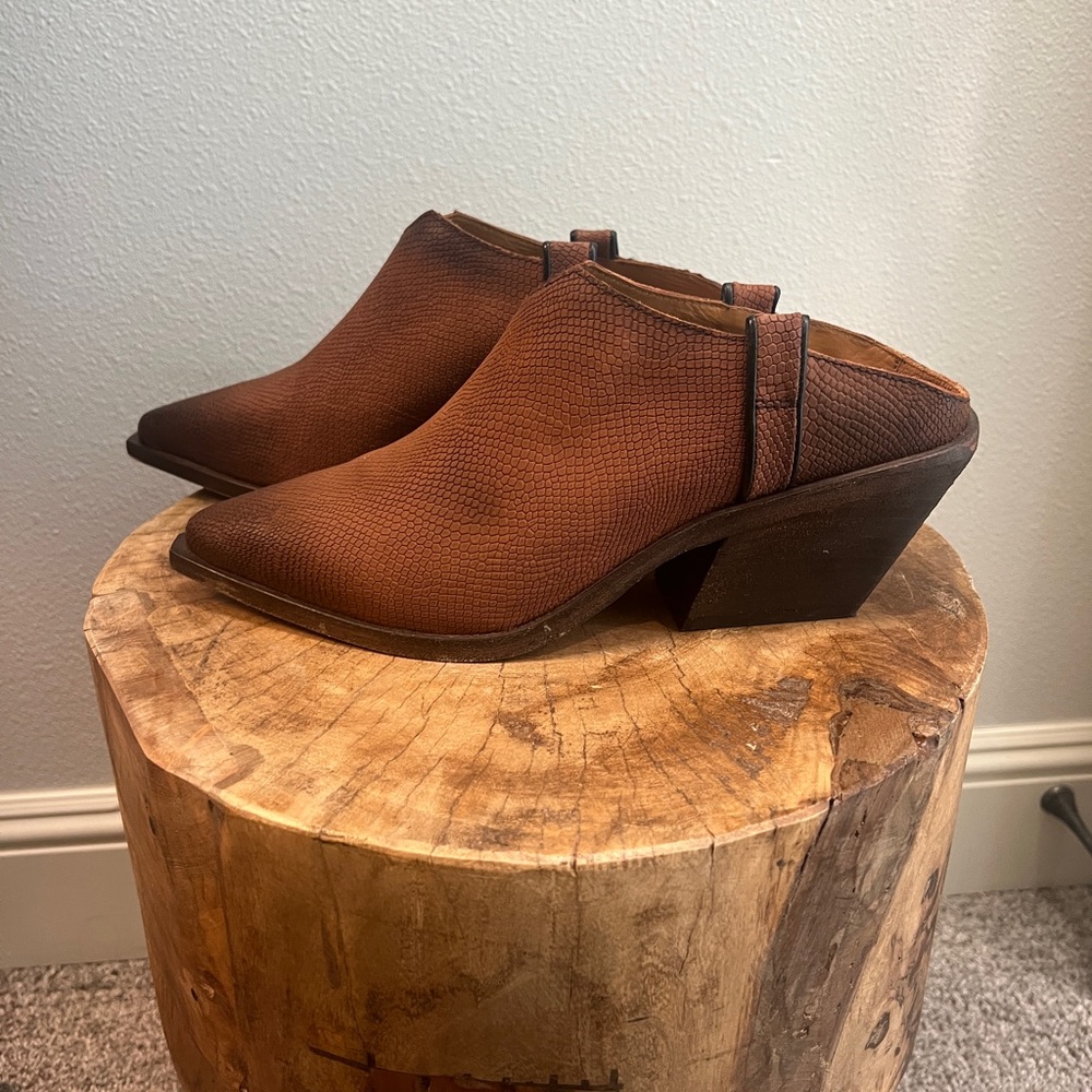 Free People Brown Textured Wedge Mules - Picture 5 of 7